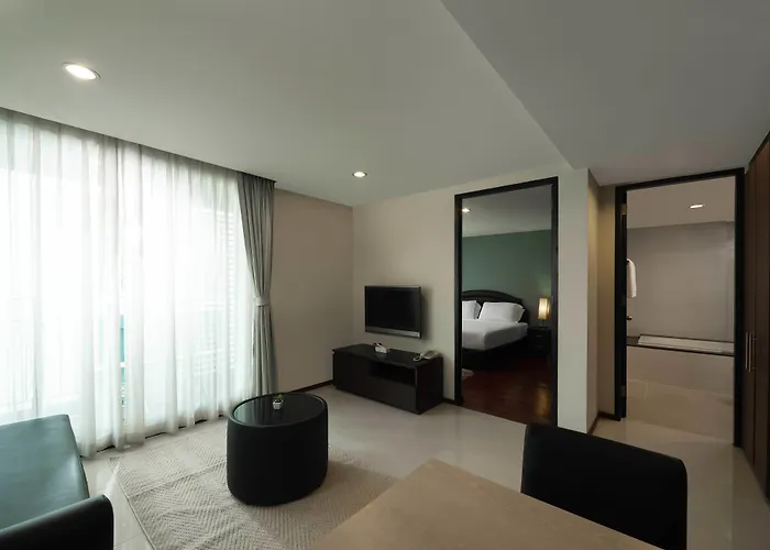 Silom Lofts Hotel 3*