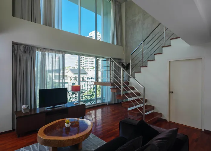 Hotel Silom Lofts 3*
