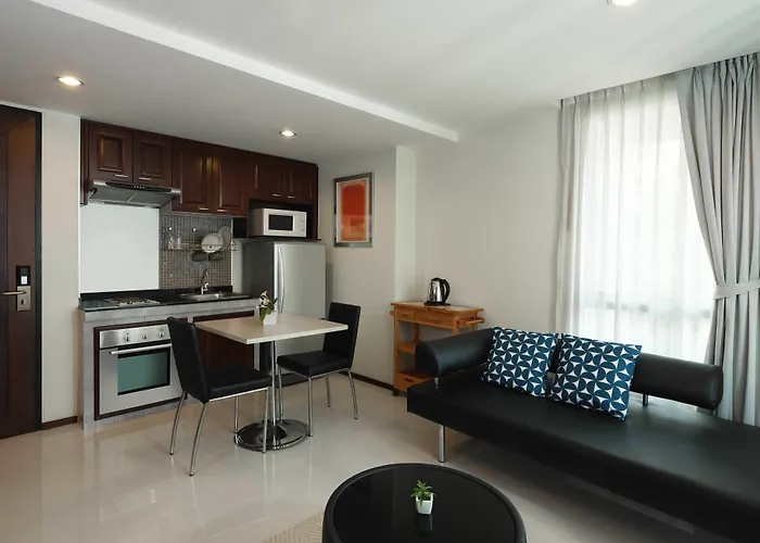 Silom Lofts Hotel 3*