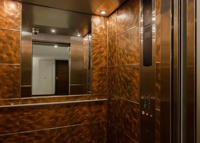 Silom Lofts 3*