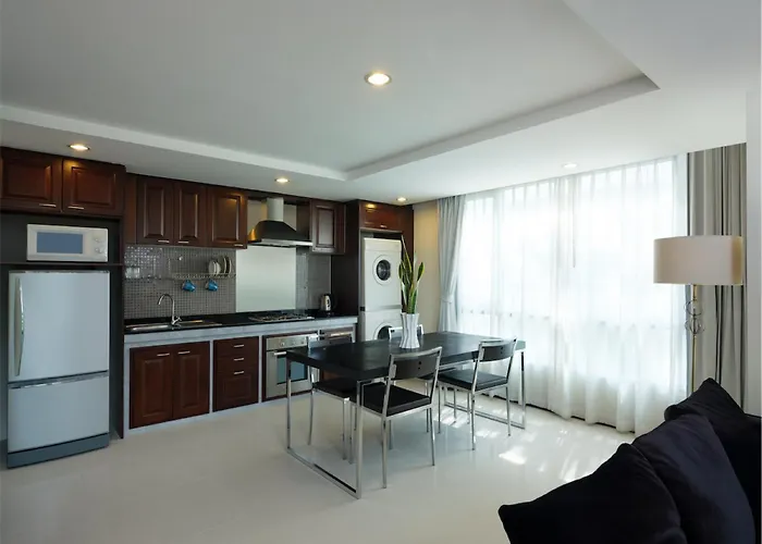 Silom Lofts Hotel