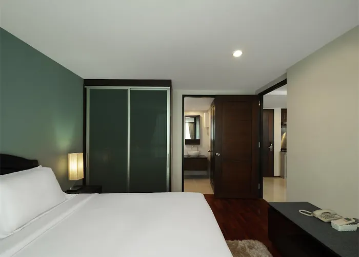 Hotel Silom Lofts 3*